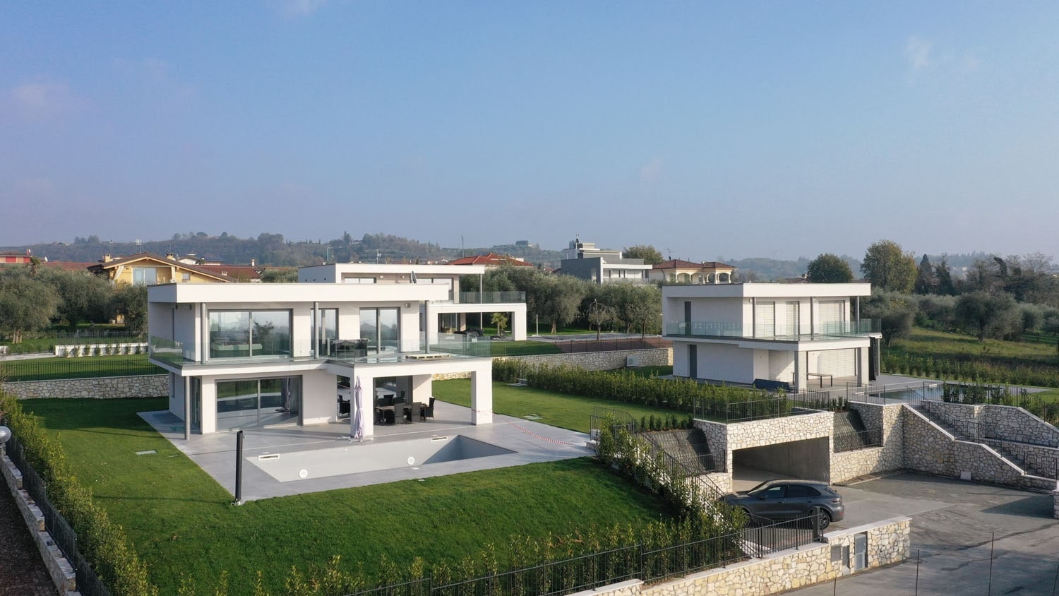 3 modern villas in Lazise